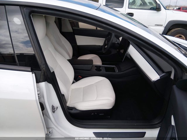 Tesla Model 3 Standard Range Plus Rear-wheel Drive