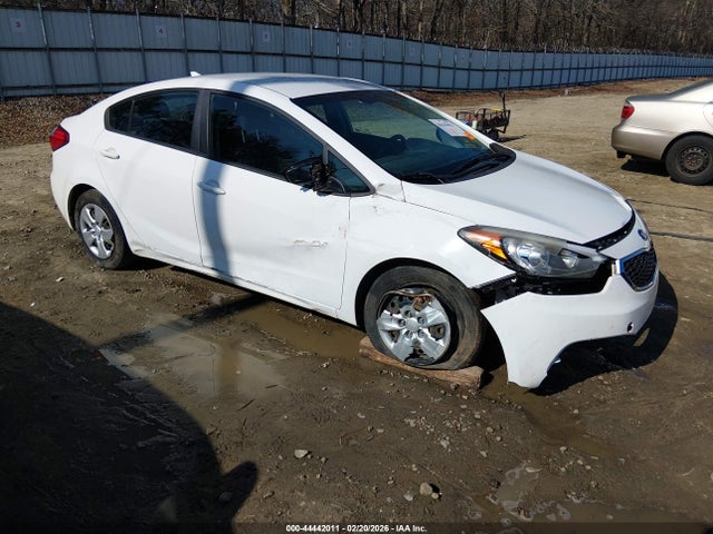 Salvage Kia Forte Image