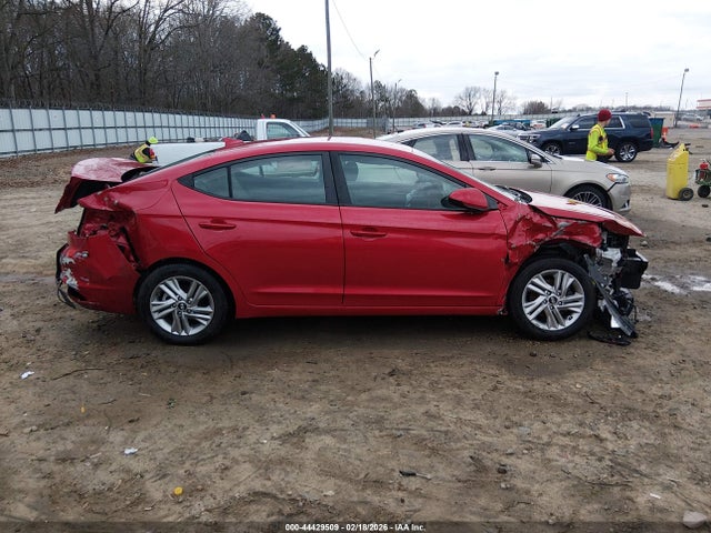 Hyundai ELANTRA Sel