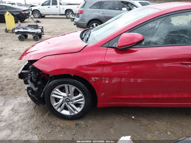 Hyundai ELANTRA Sel