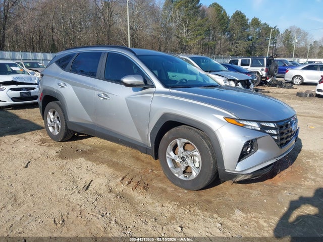 Salvage Hyundai TUCSON Image