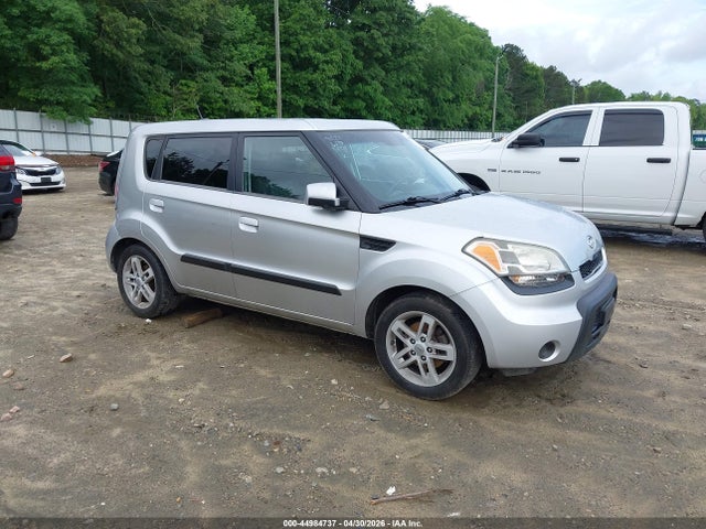 Salvage Kia Soul Image