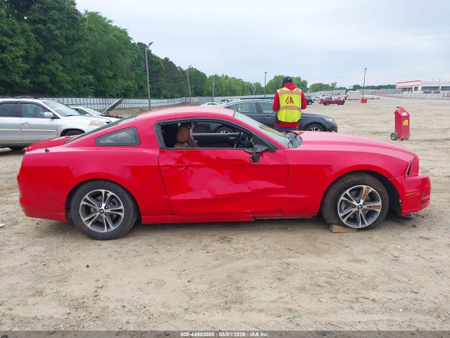 Ford Mustang V6 Premium