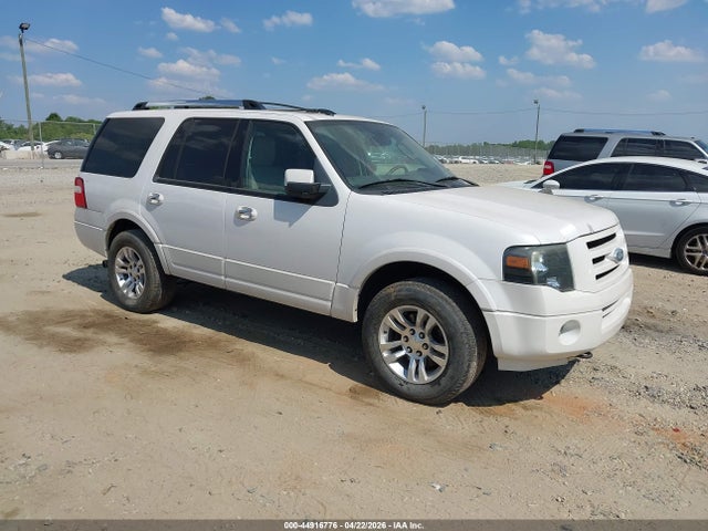Salvage Ford Expedition Image