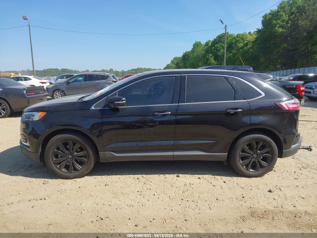 Ford Edge Titanium