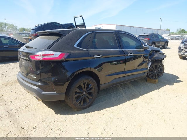 Ford Edge Titanium