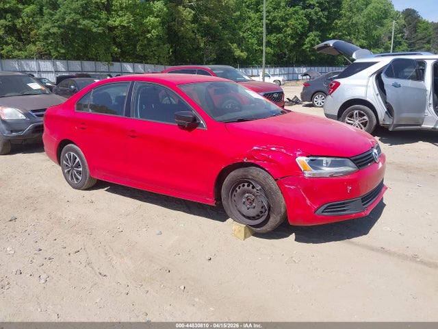 Salvage Volkswagen Jetta Image