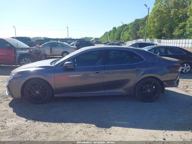 Toyota Camry Xse