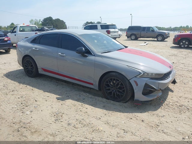 Salvage Kia K5 Image