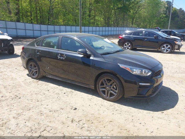 Salvage Kia Forte Image