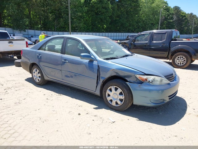 Salvage Toyota Camry Image