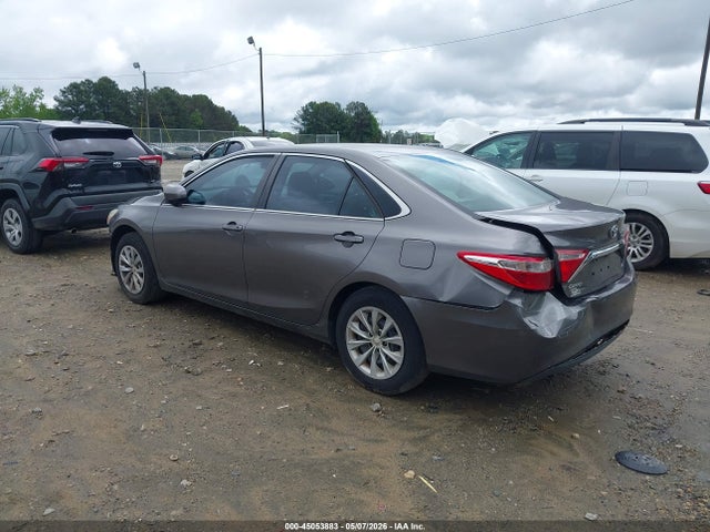 Toyota Camry Le