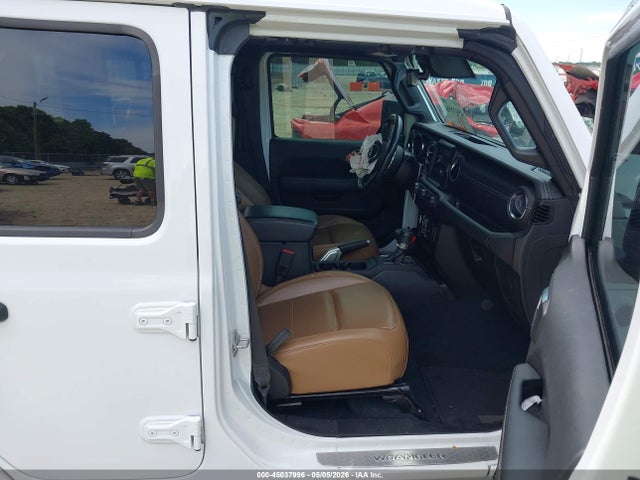 Jeep Wrangler Sahara 4x4