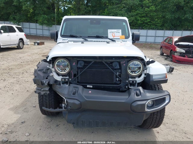 Jeep Wrangler Sahara 4x4