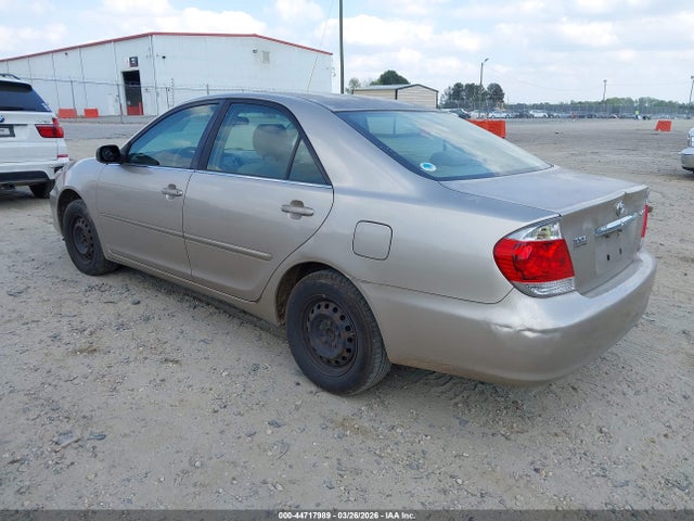 Toyota Camry Std
