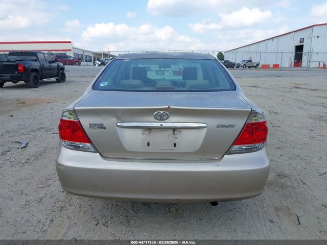 Toyota Camry Std