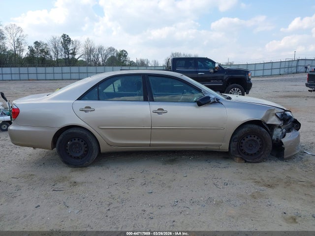 Toyota Camry Std