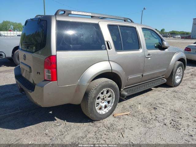 Nissan Pathfinder Se