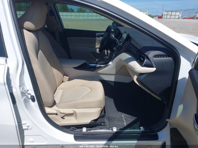 Toyota Camry Le