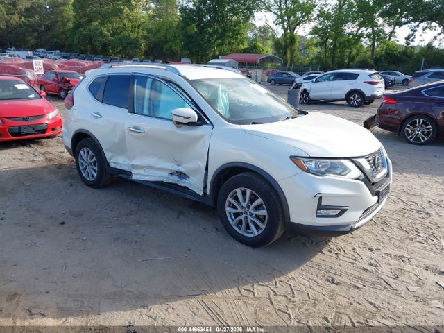 Salvage Nissan Rogue Image