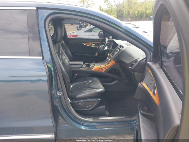 Lincoln MKX Select