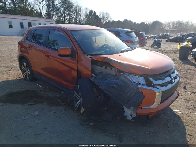 Salvage Mitsubishi Outlander Image