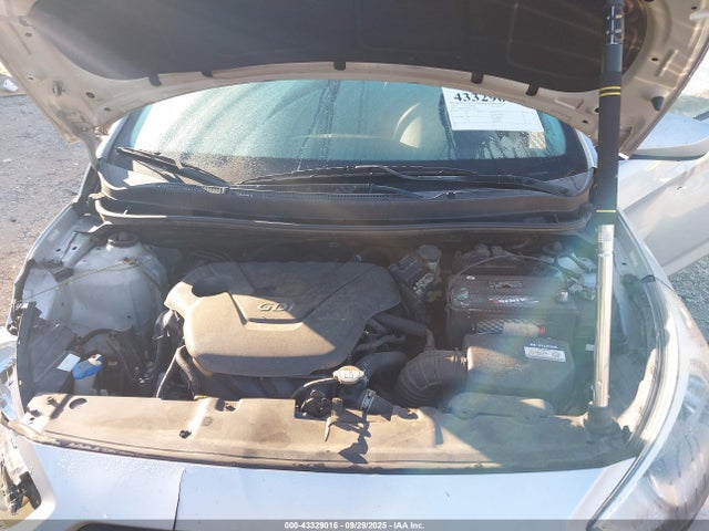Hyundai ACCENT Se