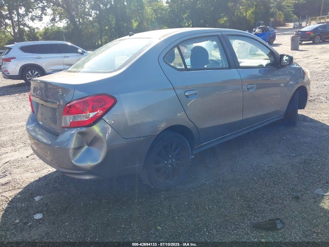 Mitsubishi Mirage Le