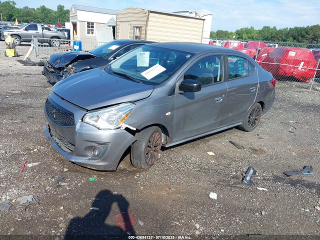 Mitsubishi Mirage Le