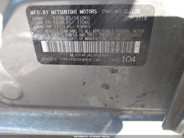 Mitsubishi Mirage Le
