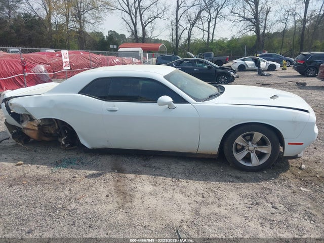 Dodge Challenger Sxt