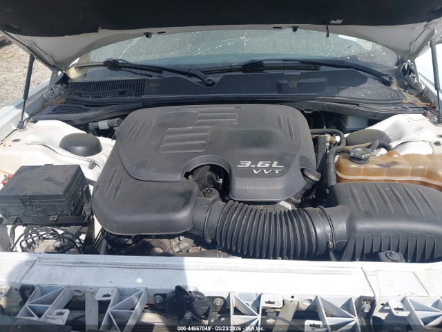 Dodge Challenger Sxt
