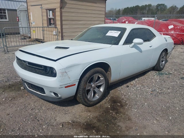 Dodge Challenger Sxt