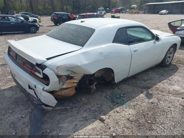 Dodge Challenger Sxt