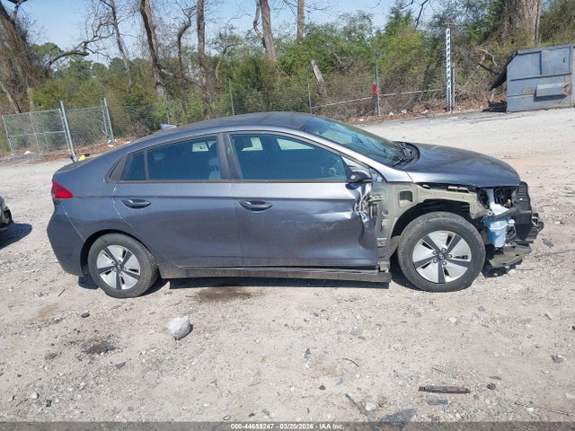 Hyundai Ioniq Blue