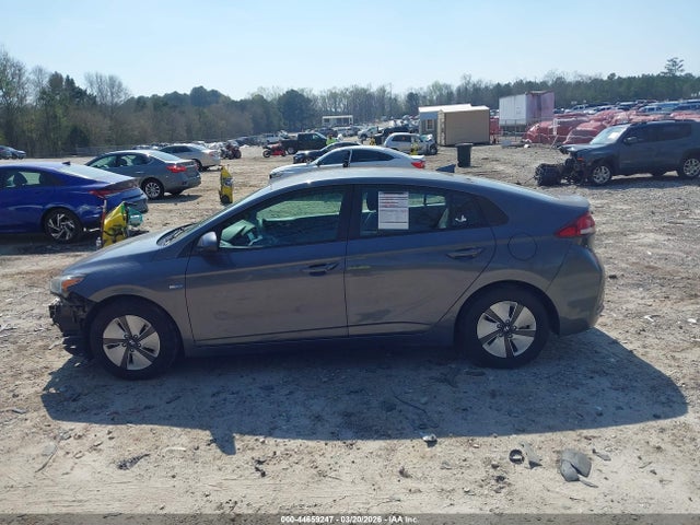 Hyundai Ioniq Blue