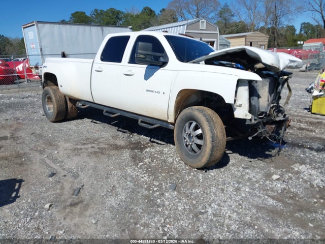 Salvage Chevrolet Silverado 3500 Image