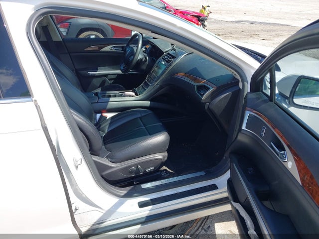 Lincoln MKZ