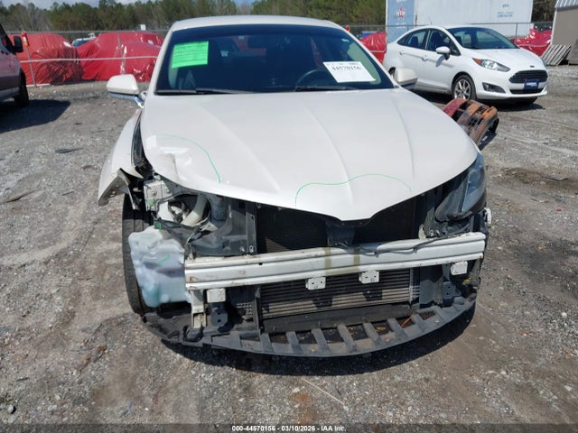 Lincoln MKZ