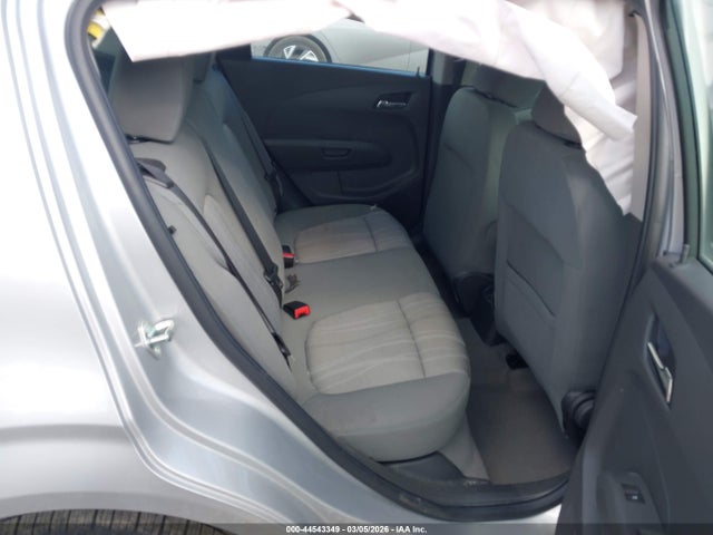 Chevrolet Sonic Lt Auto