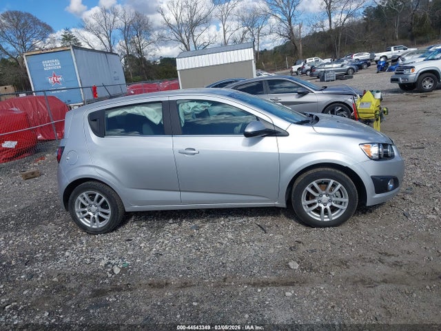 Chevrolet Sonic Lt Auto