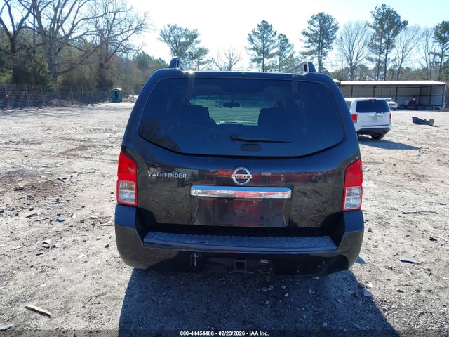 Nissan Pathfinder S