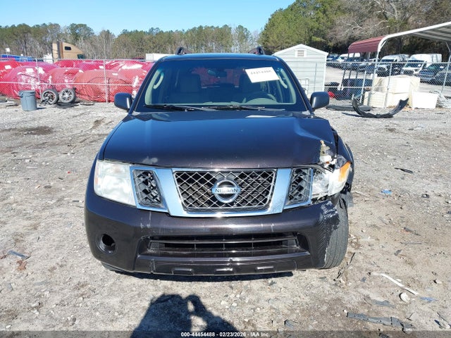 Nissan Pathfinder S