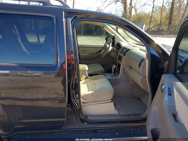Nissan Pathfinder S