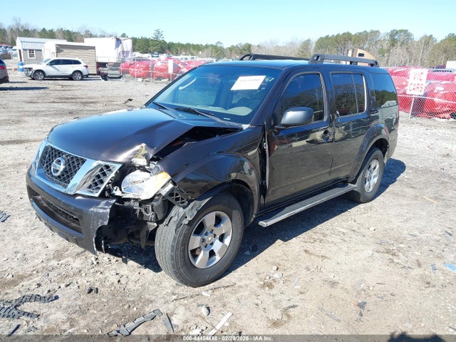 Nissan Pathfinder S