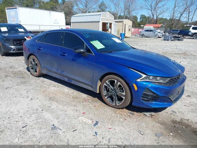 Salvage Kia K5 Image