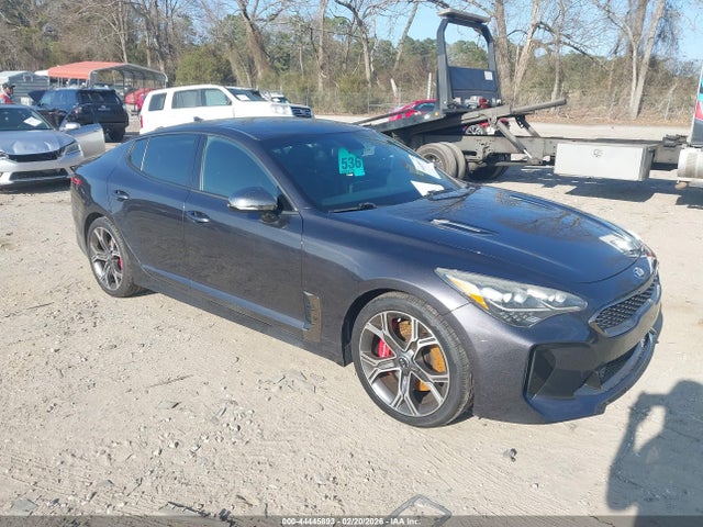 Salvage Kia Stinger Image