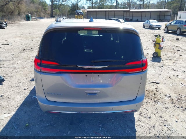 Chrysler Pacifica Touring