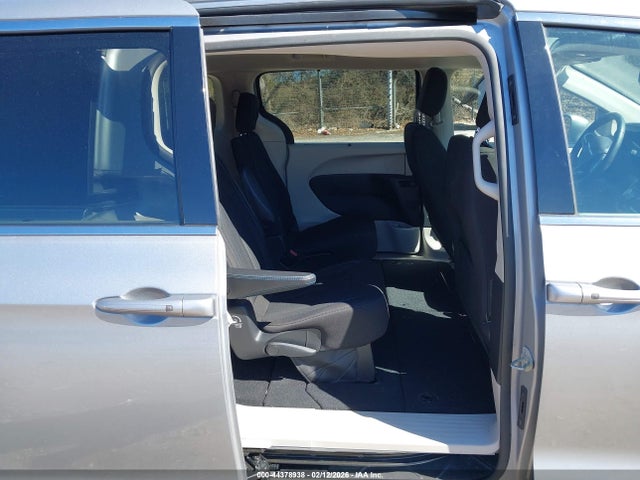 Chrysler Pacifica Touring