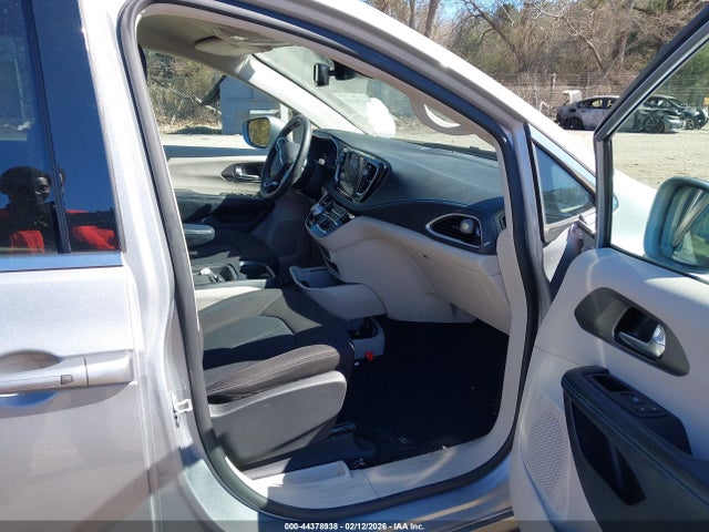 Chrysler Pacifica Touring